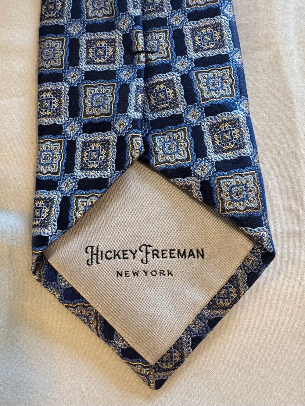 Hickey Freeman classic geometric
